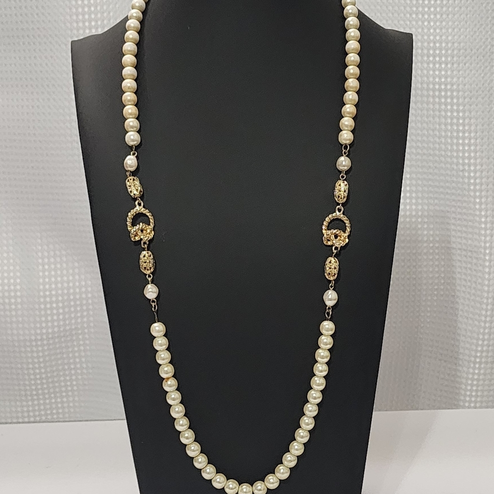 READ Vintage Faux Pearl Station Necklace Gold Tone Chain Linked Beads Wear